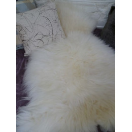 Deep Piled Ivory Sheepskin Rug